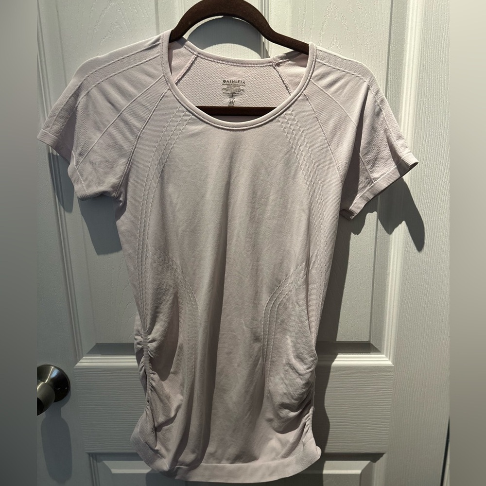 ATHLETA SHORT SLEEVE PINK WORKOUT TOP WITH RUCHED SIDES WOMENS SIZE SMALL-EUC!